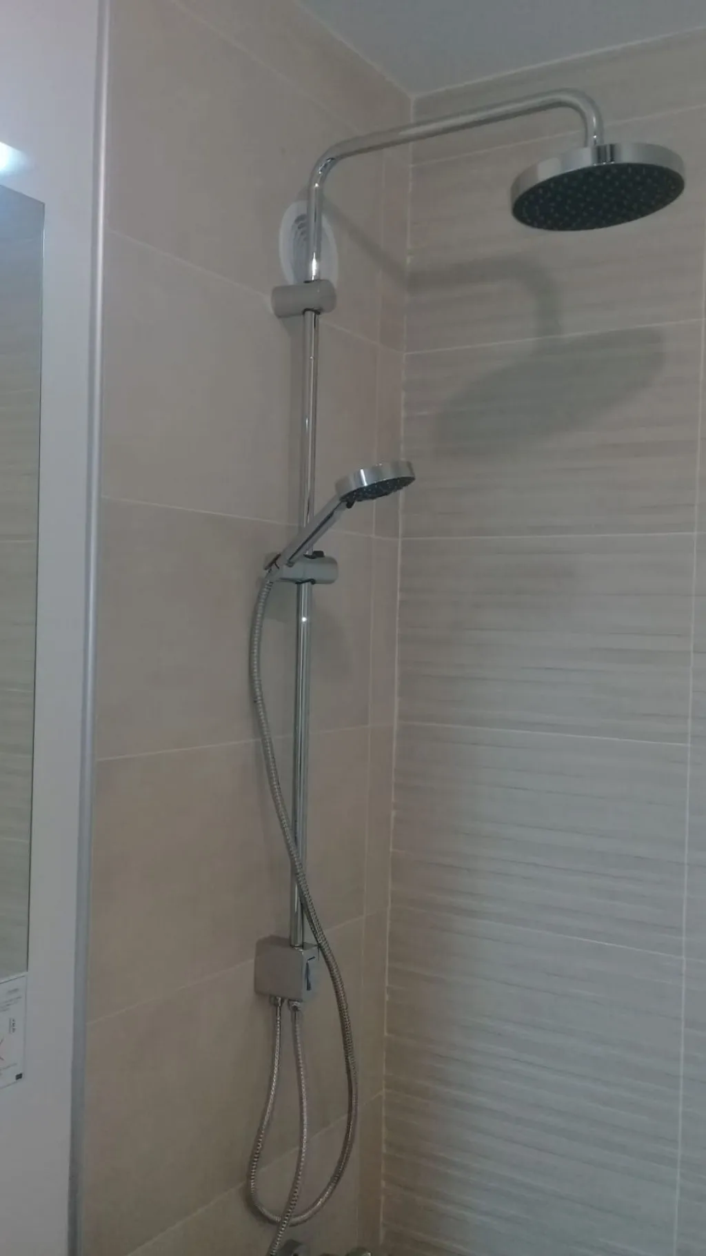 Colonne De Douche